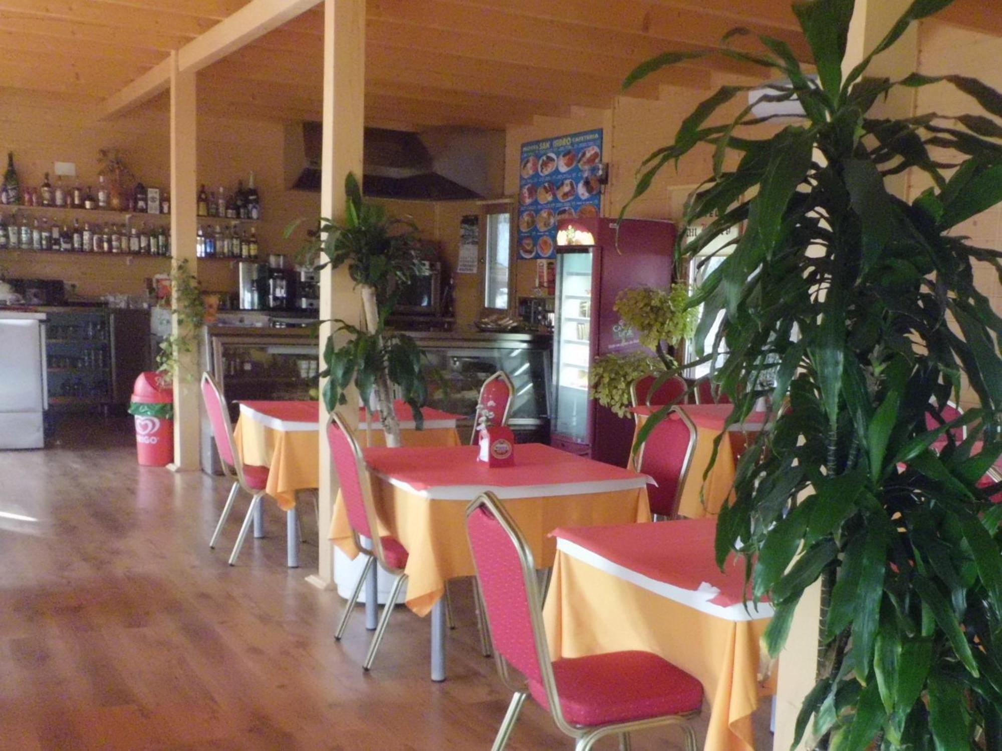 Motel San Isidro Villarrubio Eksteriør billede