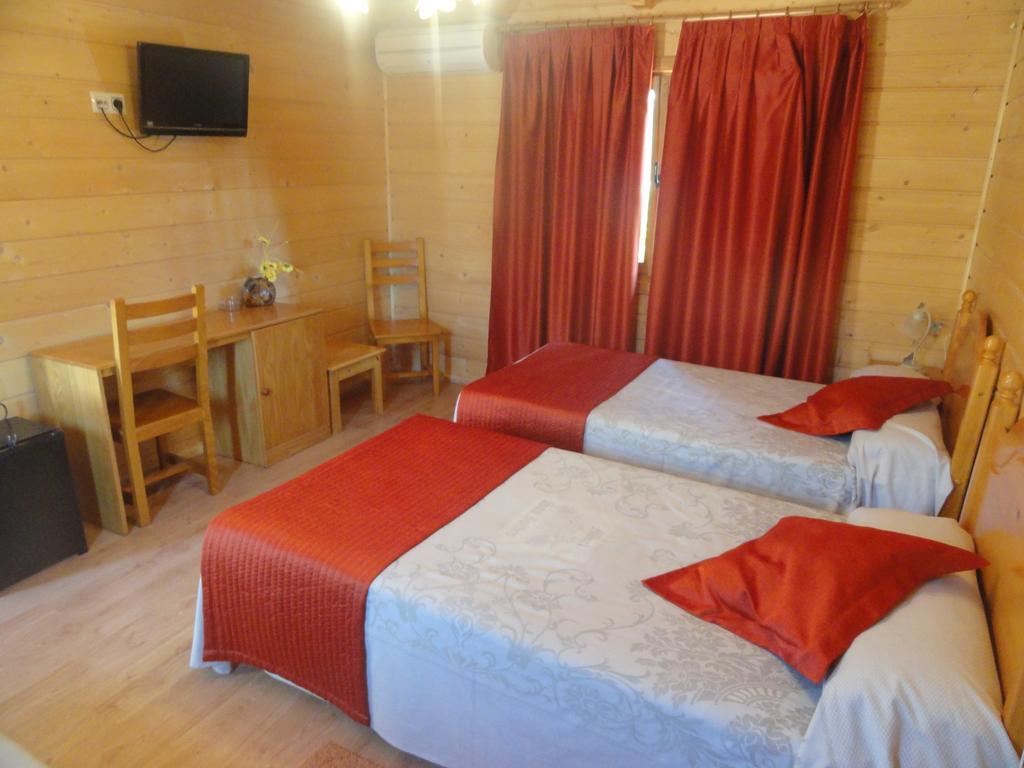 Motel San Isidro Villarrubio Eksteriør billede