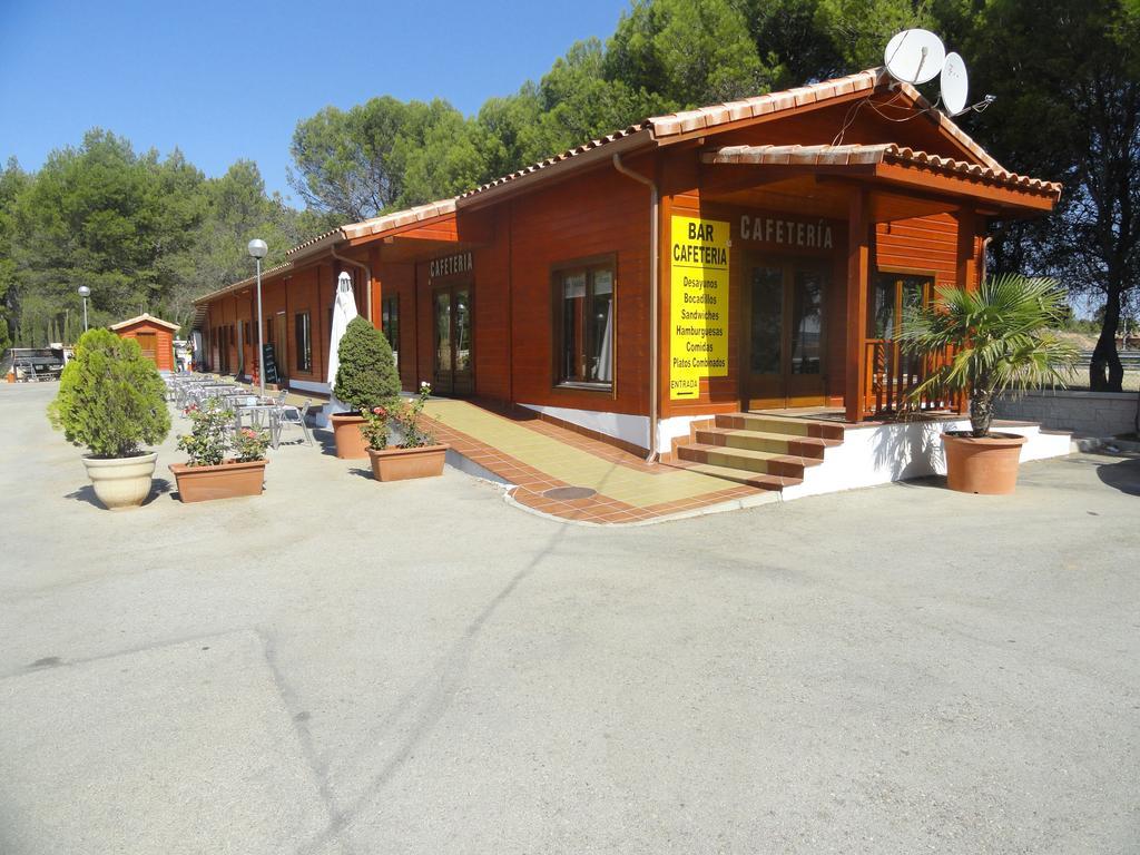 Motel San Isidro Villarrubio Eksteriør billede